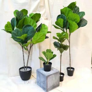 Grand Ficus artificiel pour votre salon, quatre plantes et leurs pots.